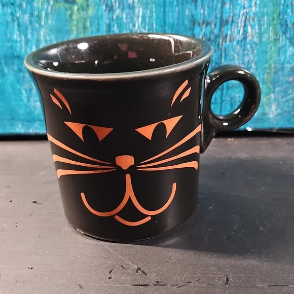 Retired Fiesta exclusive Black Cat Tom & Jerry mug. - Picture 1 of 3